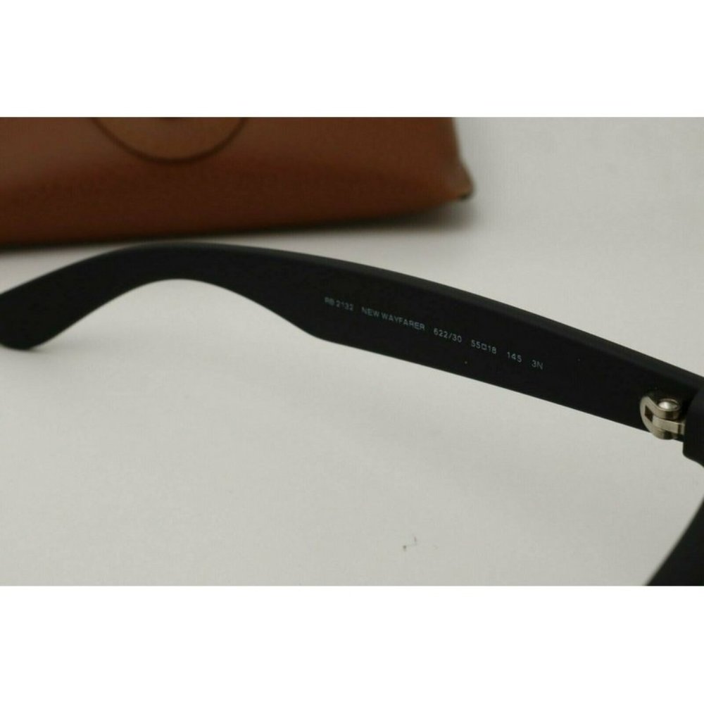New Ray Ban RB 2132 New Wayfarer Sunglasses 622/30 Matte Black / Green Mirrored - Picture 5 of 5